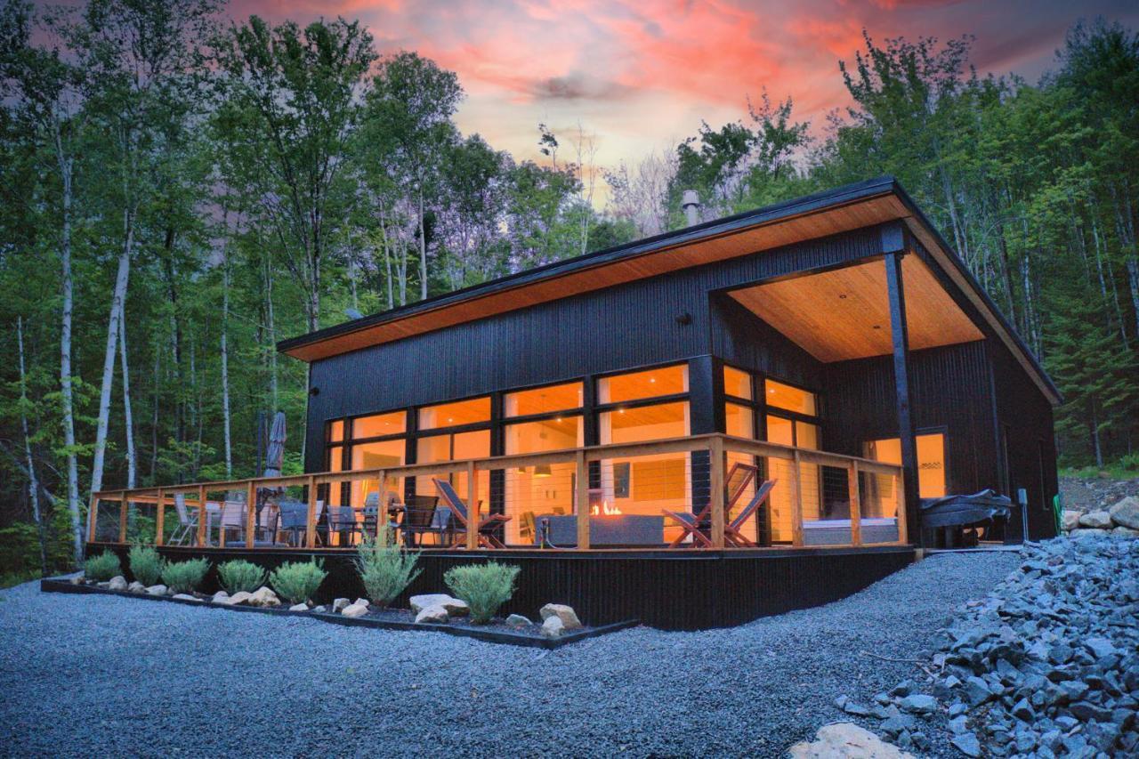 Kallm-Mont-Tremblant Chalet With Hot Tub, Pond & Beach On Private 7Acre Estate Lac-Superieur Exterior foto
